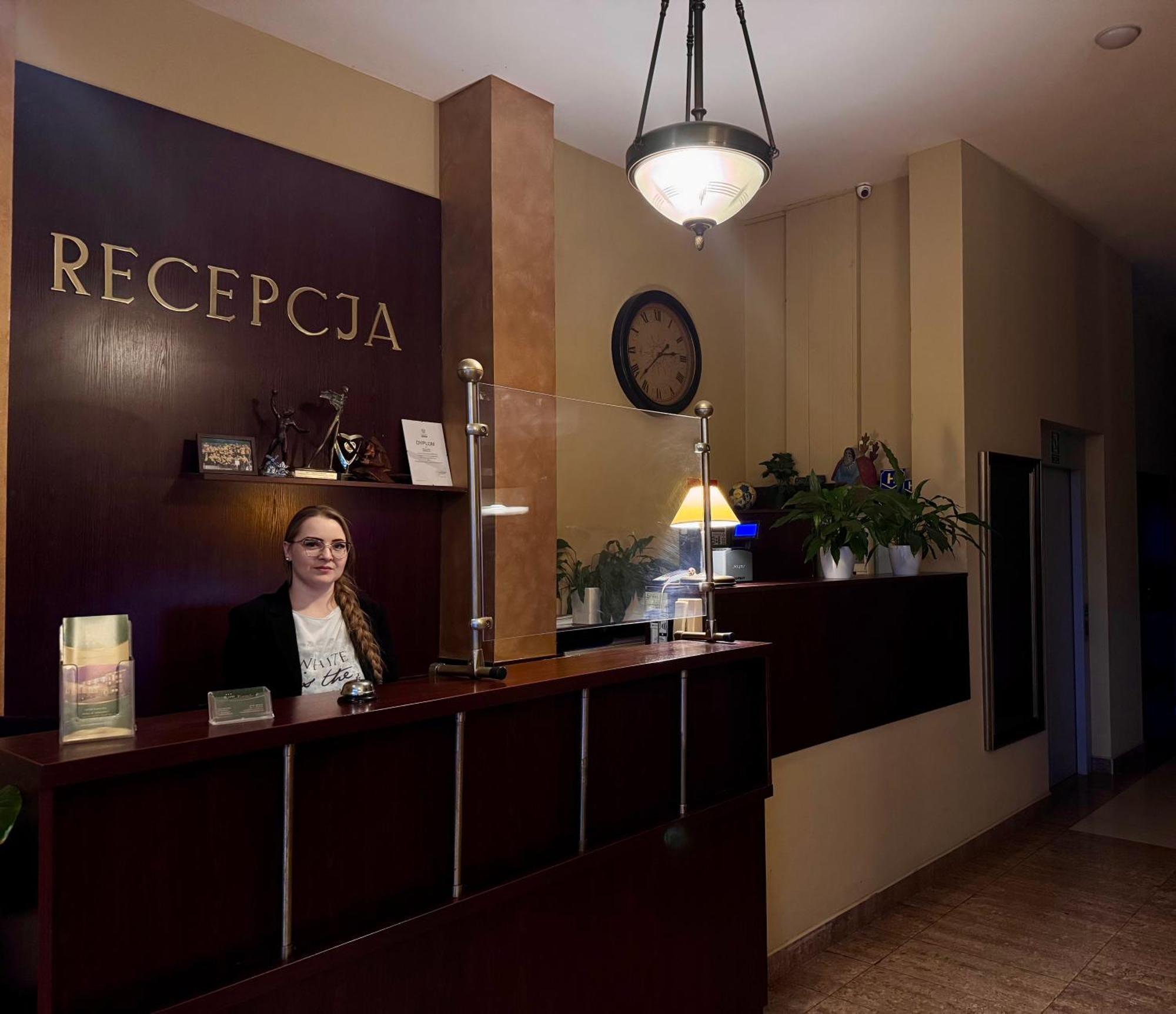 Hotel Kameralny Kielce Exterior foto